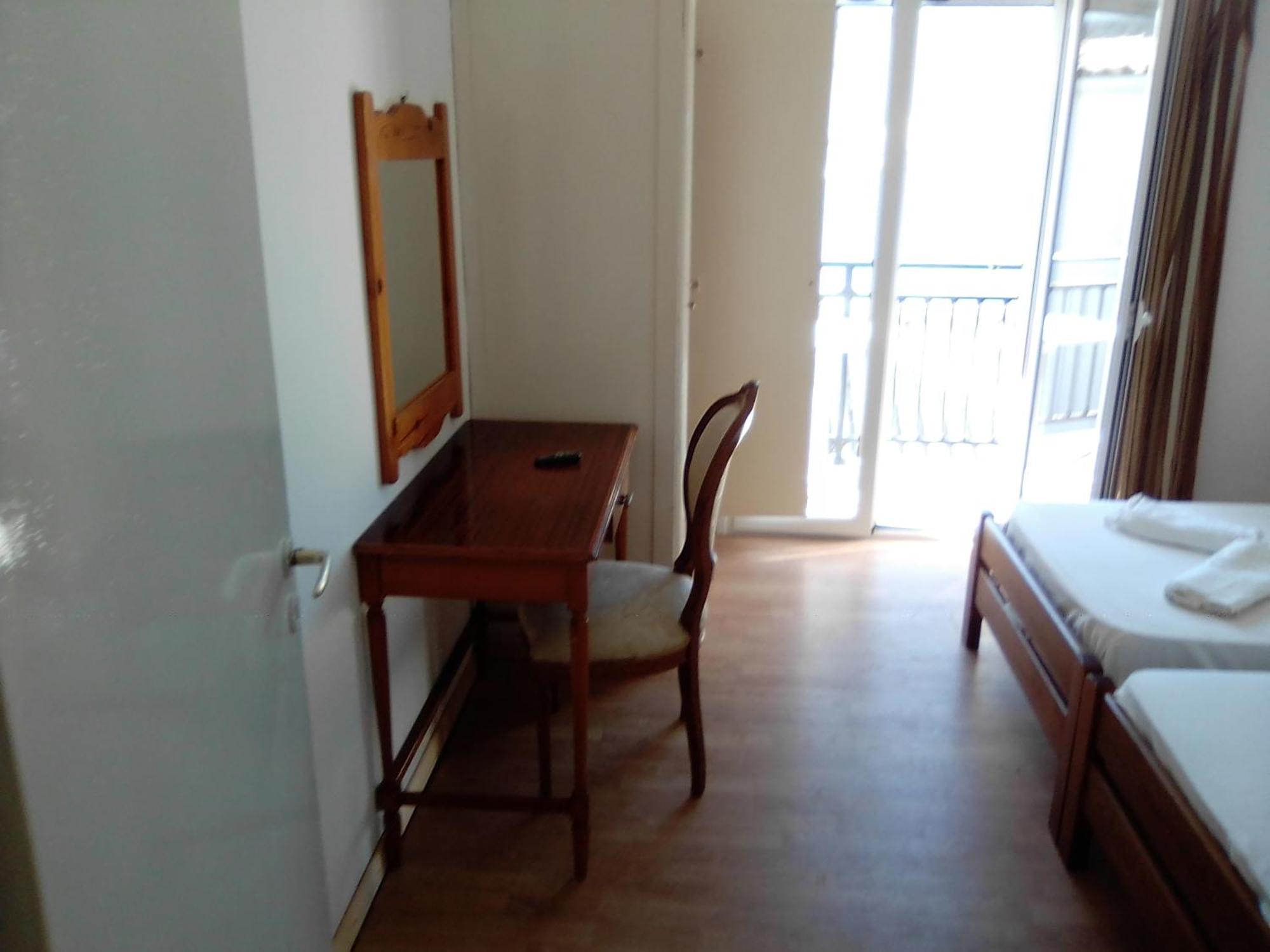 Georgia Beach Apartments Mesongí Eksteriør bilde