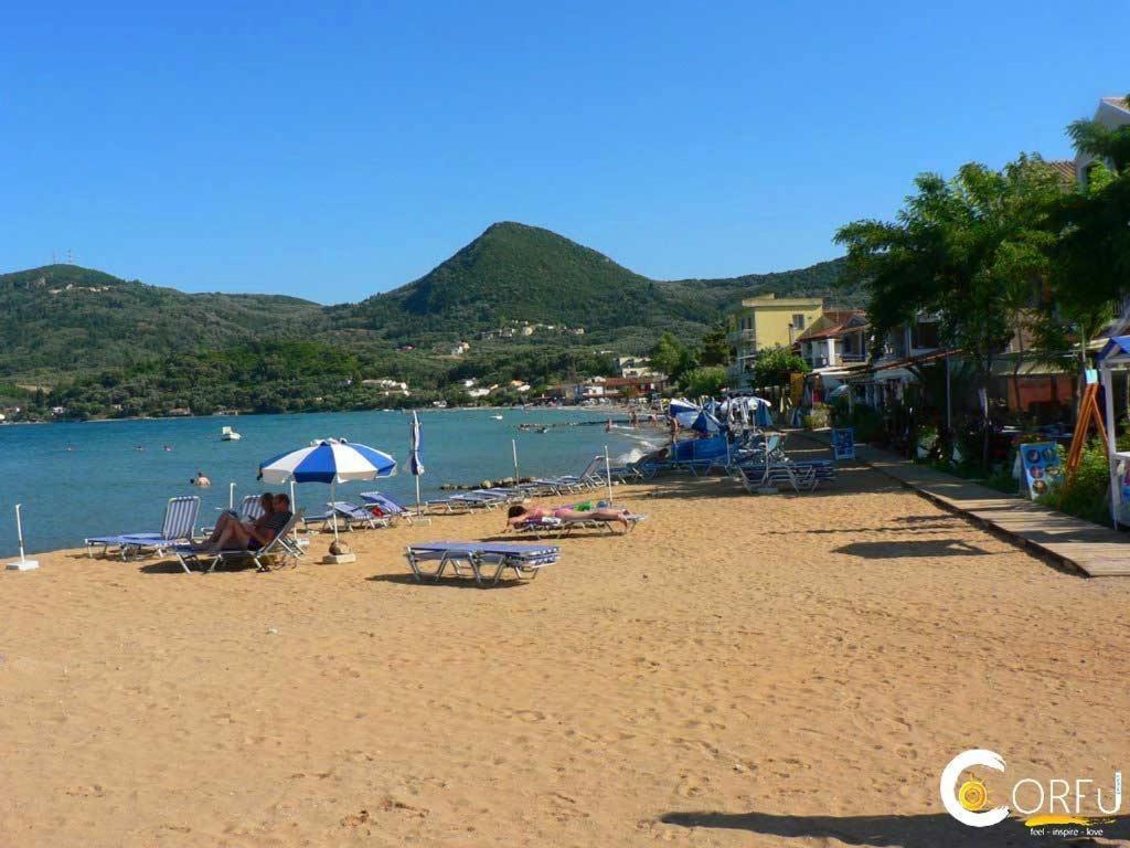 Georgia Beach Apartments Mesongí Eksteriør bilde